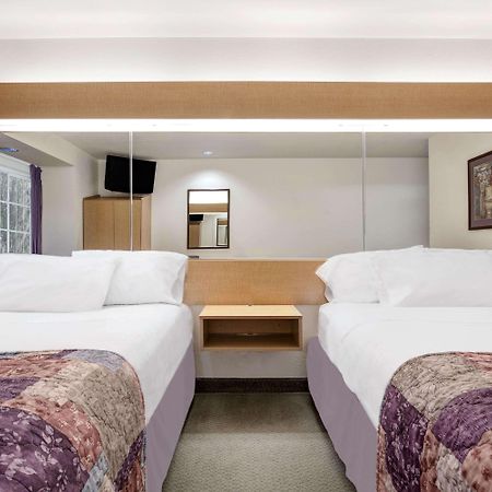 Microtel Inn & Suites By Wyndham מנקאטו מראה חיצוני תמונה