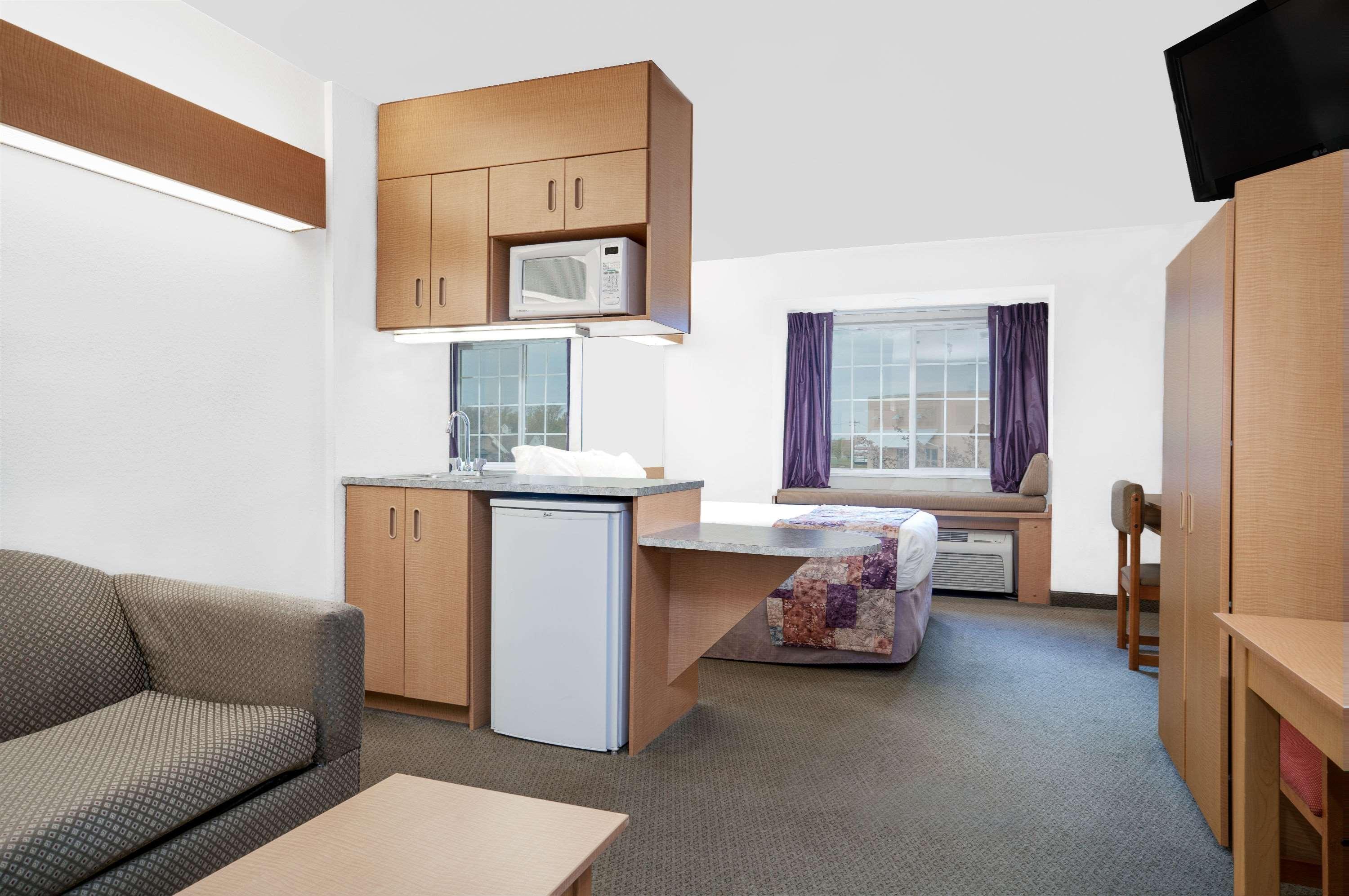 Microtel Inn & Suites By Wyndham מנקאטו מראה חיצוני תמונה