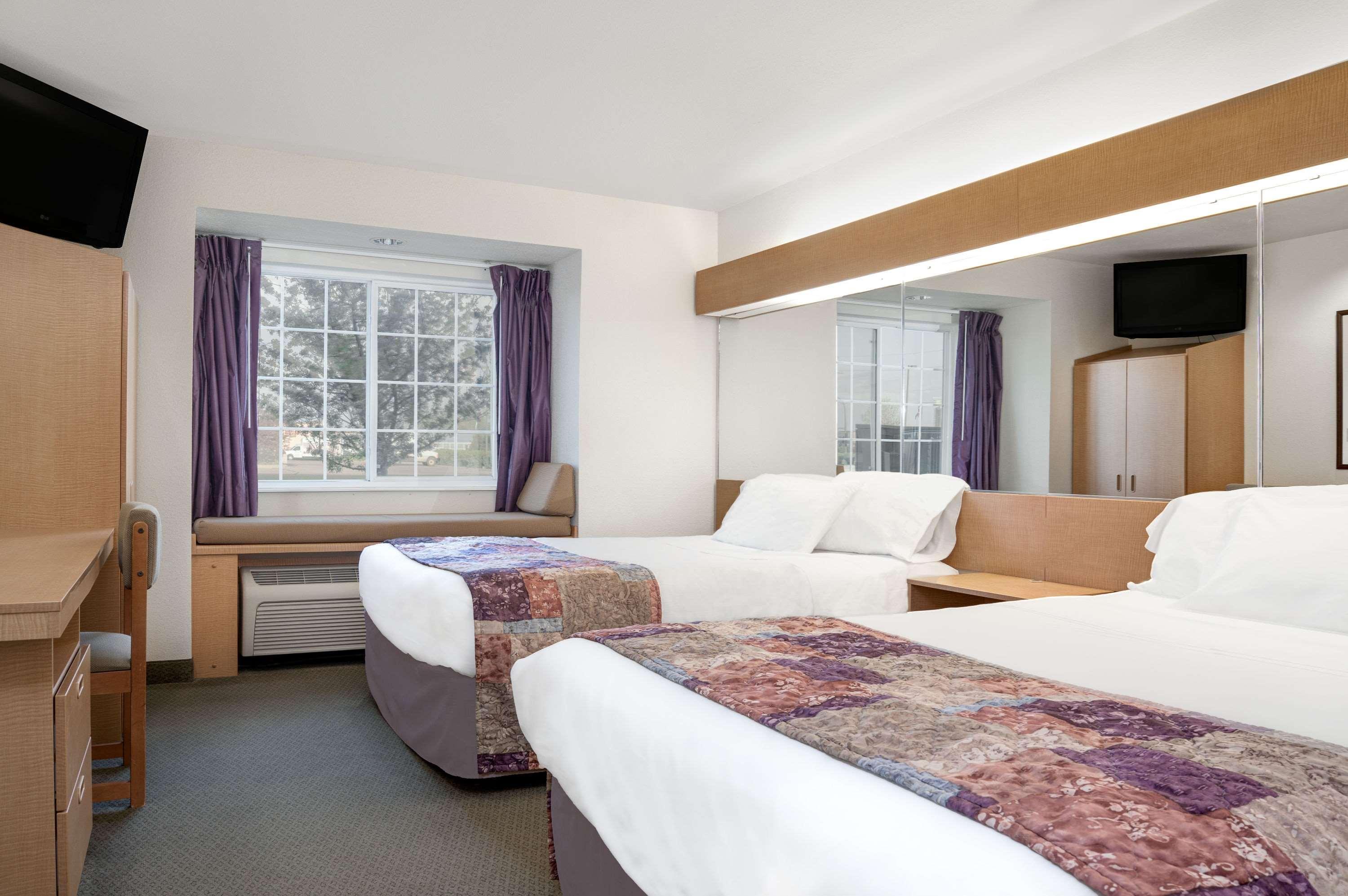 Microtel Inn & Suites By Wyndham מנקאטו מראה חיצוני תמונה