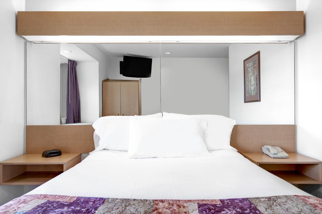 Microtel Inn & Suites By Wyndham מנקאטו מראה חיצוני תמונה